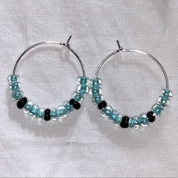 Beaded Hoop Earrings
25mm stainless steel - Picture 14 of 16